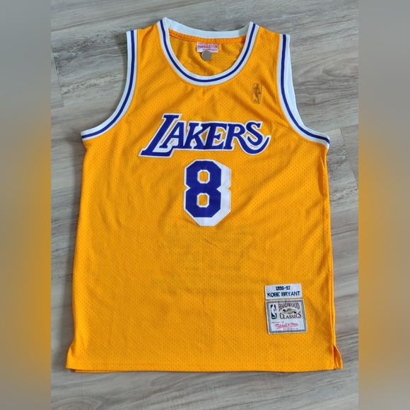 Kobe Bryant lakers t shirt SizeS For NBA Lovers And Kobe Bryant's fan - Picture 1 of 7